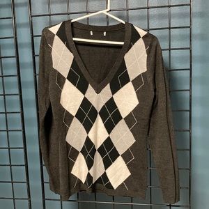 Knit v neck sweater, relaxed fit